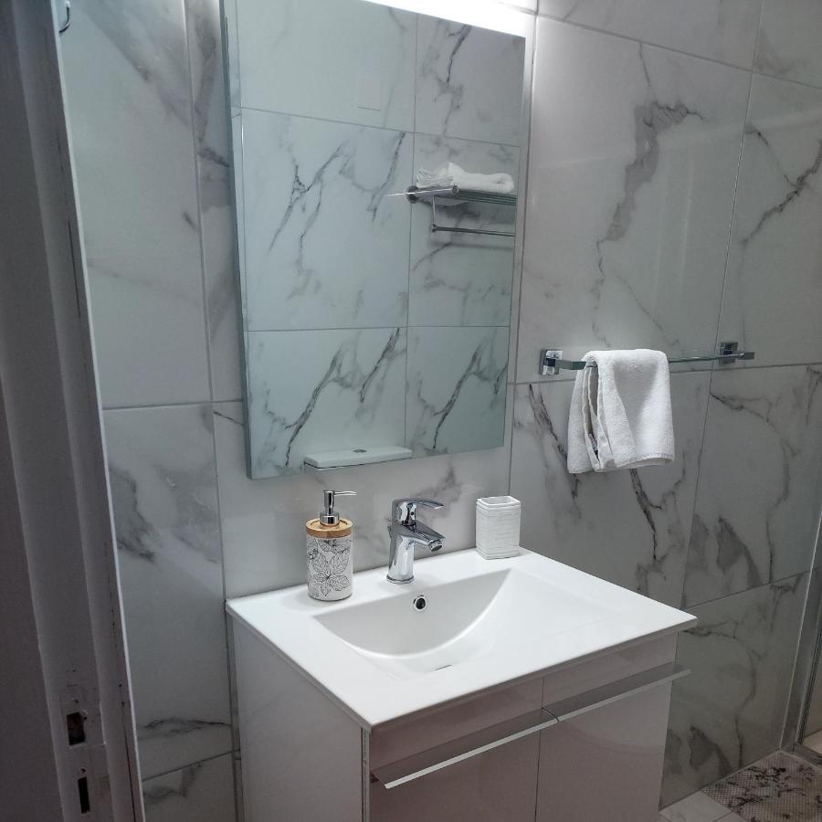 Artemis House Apartment *