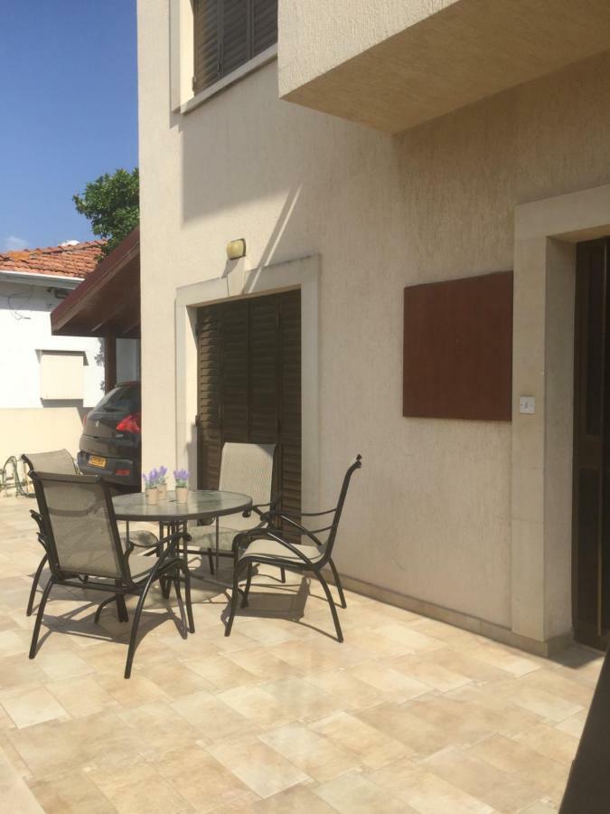 Artemis House Apartment